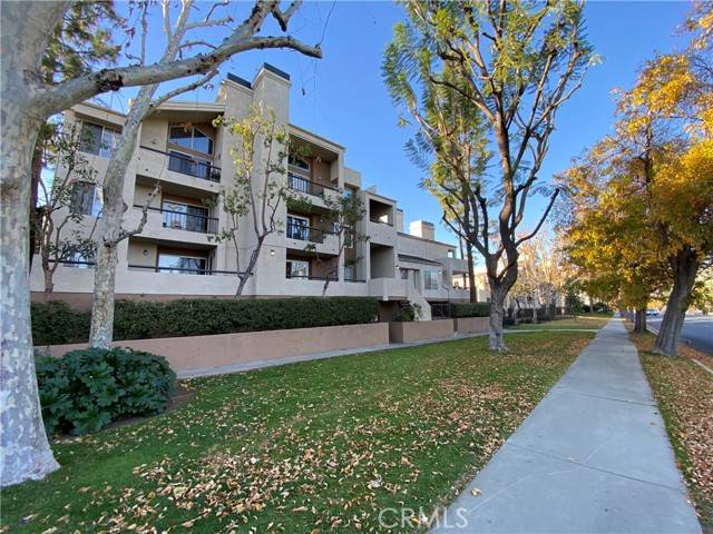 Woodland Hills (los Angeles), CA 91367,5515 Canoga Avenue #115