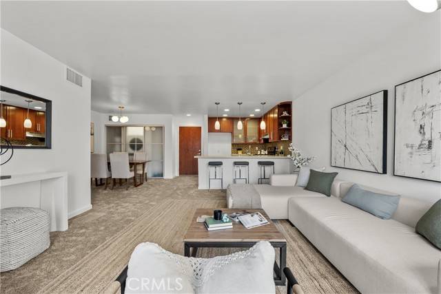 Sherman Oaks, CA 91423,4702 Fulton Avenue #304