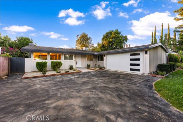 Winnetka (los Angeles), CA 91306,8513 Fullbright Avenue