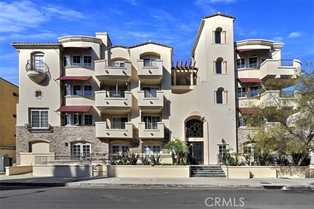 Studio City (los Angeles), CA 91604,4237 Longridge Avenue #403