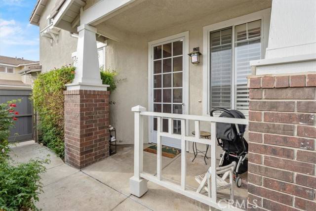 Valencia (santa Clarita), CA 91354,26502 Rock Creek Drive