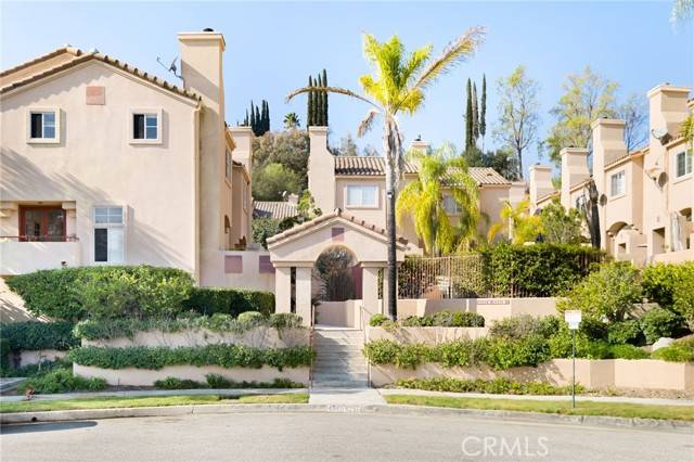 Calabasas, CA 91302,4347 Freedom Drive #B