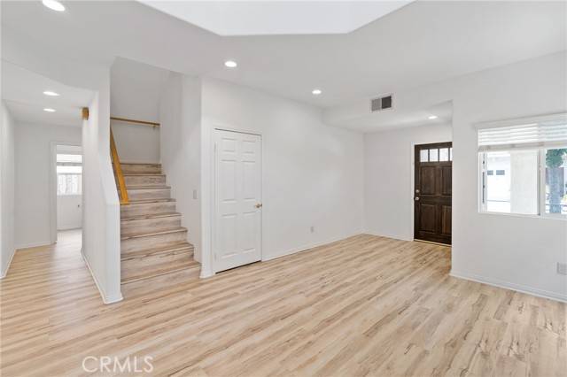 West Hills (los Angeles), CA 91304,8335 Chelsea Lane