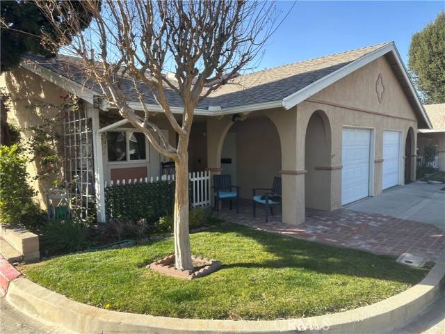 Newhall (santa Clarita), CA 91321,26840 Avenue Of The Oaks #D