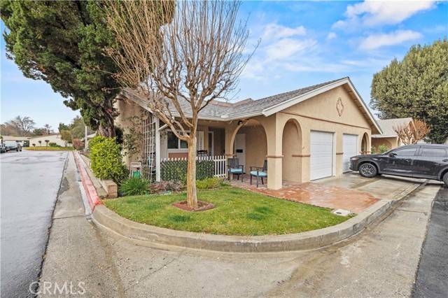 Newhall (santa Clarita), CA 91321,26840 Avenue Of The Oaks #D