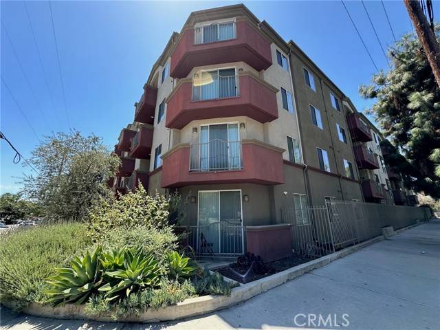 Canoga Park (los Angeles), CA 91303,7551 Jordan Avenue #306