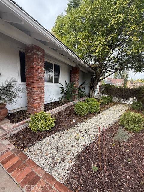 Encino (los Angeles), CA 91436,17072 Oak View Drive