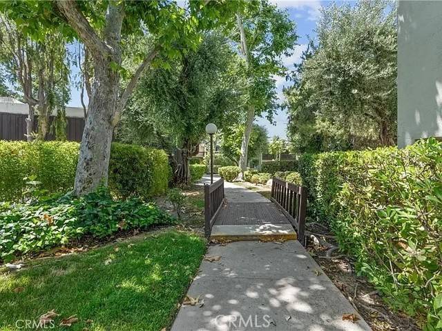 Valencia (santa Clarita), CA 91355,23515 Lyons Avenue #170