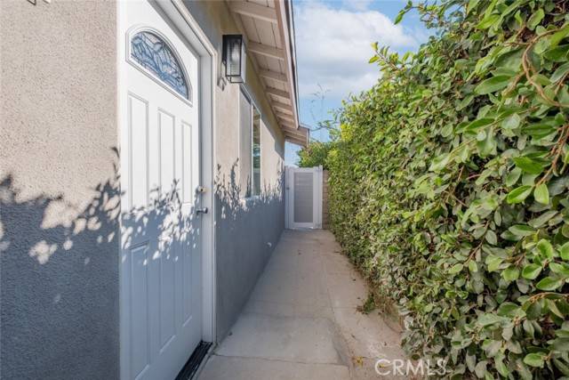 Canoga Park (los Angeles), CA 91304,8401 Hillview Avenue