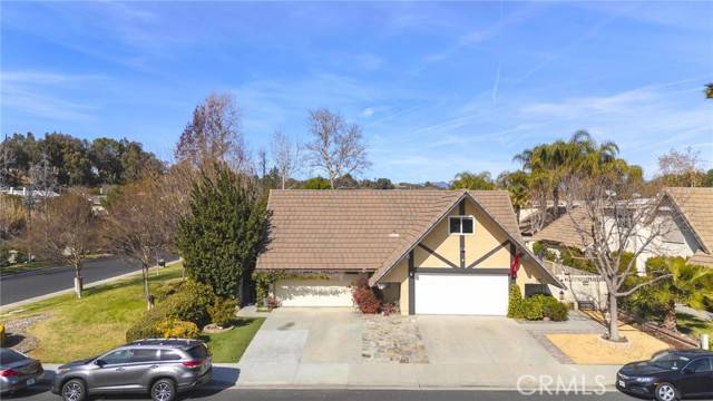 Valencia (santa Clarita), CA 91354,22805 Garzota Drive