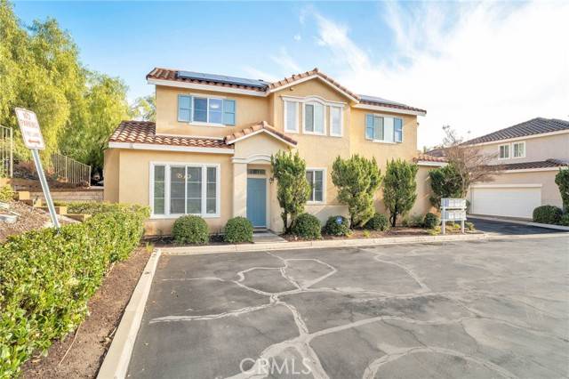 Valencia (santa Clarita), CA 91354,24702 Montevista Circle