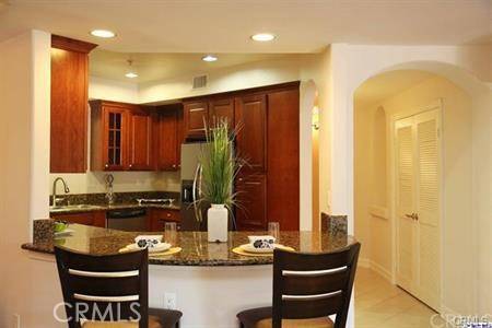 Sherman Oaks, CA 91401,14242 Burbank Boulevard #103