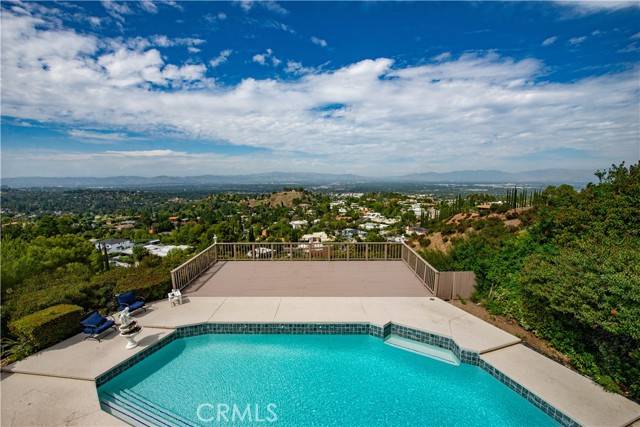 Encino (los Angeles), CA 91316,17901 Lake Vista Drive