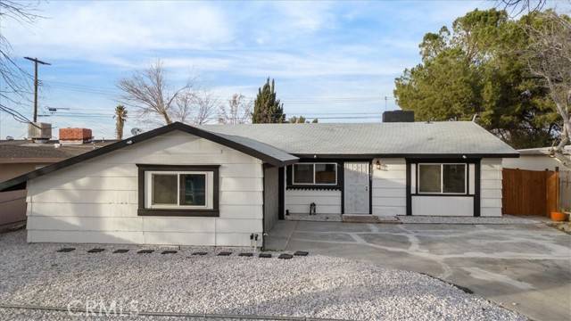 Lancaster, CA 93534,1121 W Holguin Street