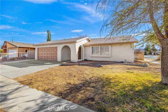 Palmdale, CA 93550,2704 E Avenue R3