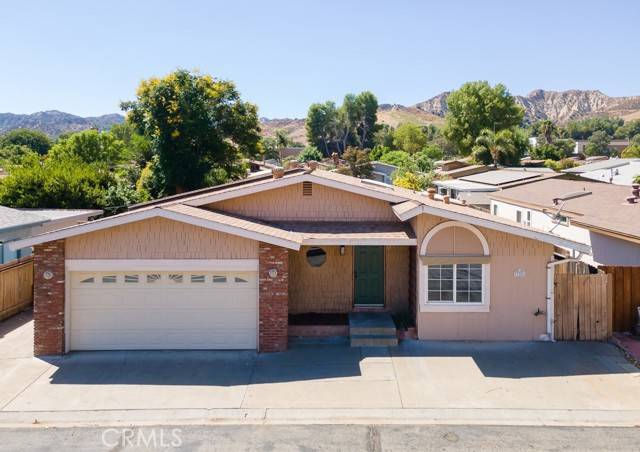 Castaic, CA 91384,31951 Cinnabar Lane