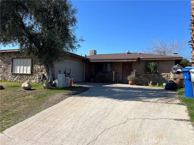 Bakersfield, CA 93306,2708 Tangerine Street