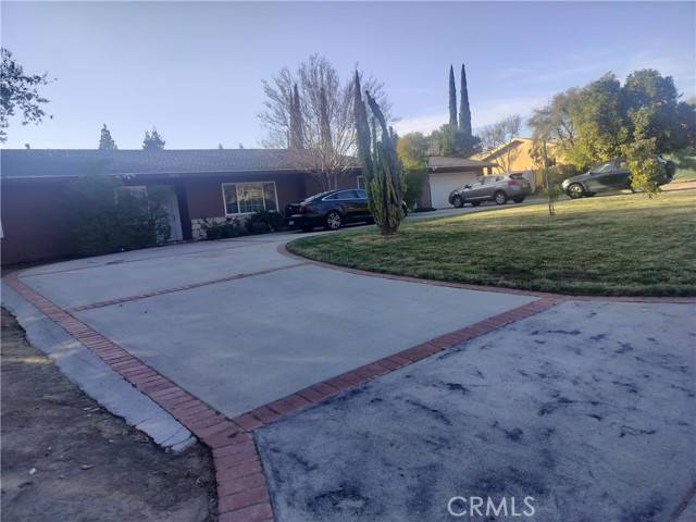 Northridge (los Angeles), CA 91325,9819 Etiwanda Avenue