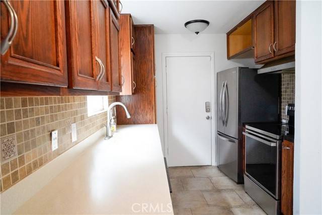 Chatsworth (los Angeles), CA 91311,9103 Olin Drive
