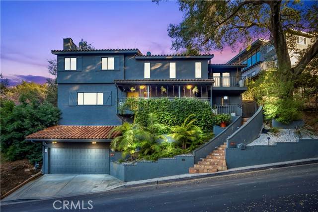 Studio City (los Angeles), CA 91604,3912 Big Oak Drive
