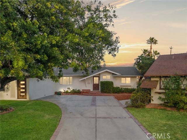 Canoga Park (los Angeles), CA 91304,7942 Moorcroft Avenue