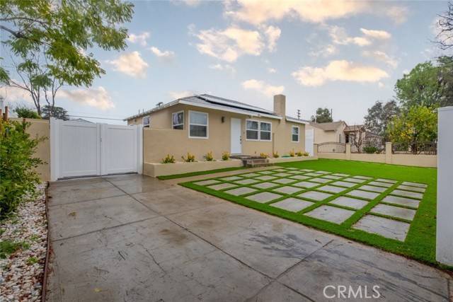 Van Nuys (los Angeles), CA 91406,6820 Jellico Avenue