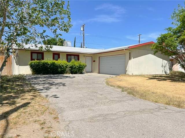 Lancaster, CA 93535,45567 Andale Avenue