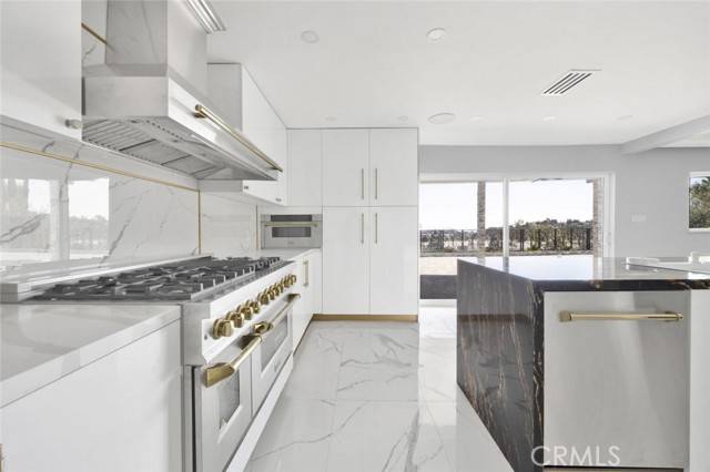 Granada Hills (los Angeles), CA 91344,13314 Mission Tierra Way