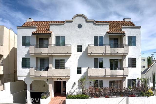 Sherman Oaks, CA 91423,4334 Colbath Avenue #304