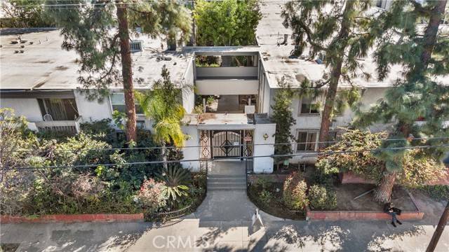Tarzana (los Angeles), CA 91356,18620 Hatteras Street #143