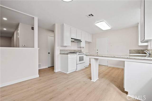 Saugus (santa Clarita), CA 91350,27231 Cabrera Avenue