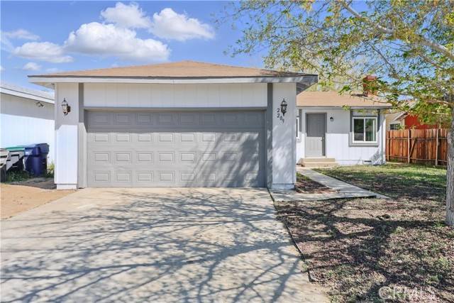 Lancaster, CA 93535,2209 Rosewood Avenue