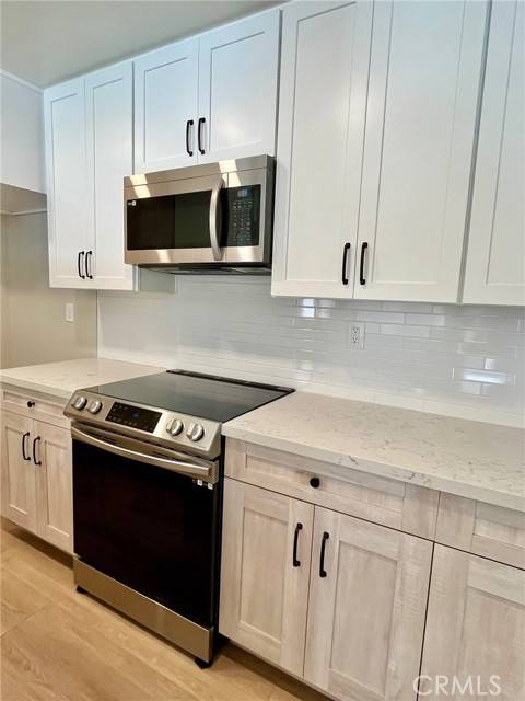 Valencia (santa Clarita), CA 91355,25715 Hogan Drive #B1