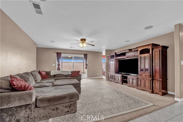 Bakersfield, CA 93311,9209 Rockefeller Street