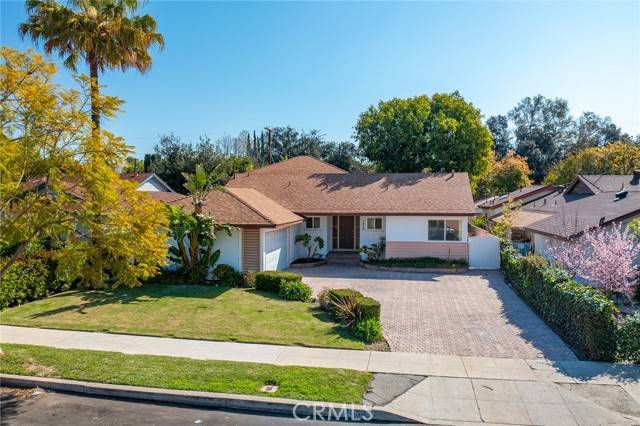 Canoga Park (los Angeles), CA 91304,7934 Vassar Avenue