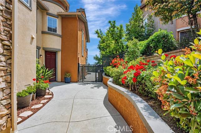 Valencia (santa Clarita), CA 91381,25632 Via Ventana