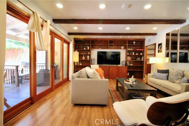 Woodland Hills (los Angeles), CA 91364,4968 Reforma Road