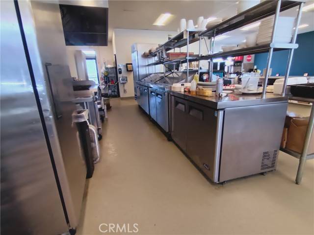 Palmdale, CA 93550,2211 E Palmdale Boulevard