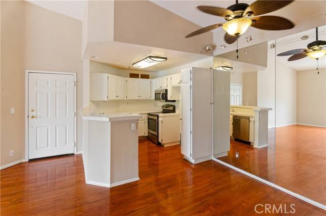 Oak Park, CA 91377,653 Oak Run Trail #TL402