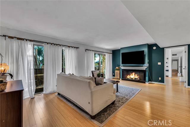 Sherman Oaks, CA 91403,14850 Hesby Street #205