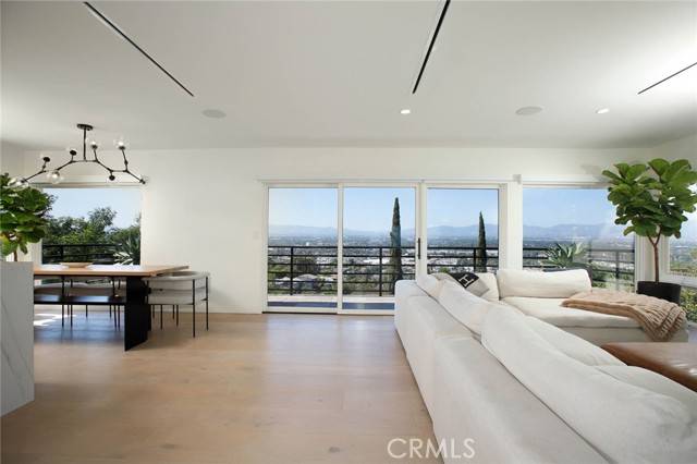 Sherman Oaks, CA 91423,3863 Sherwood Place