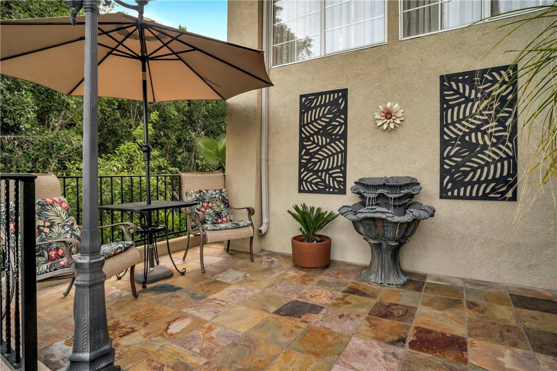 West Hills (los Angeles), CA 91307,6703 Corie Lane