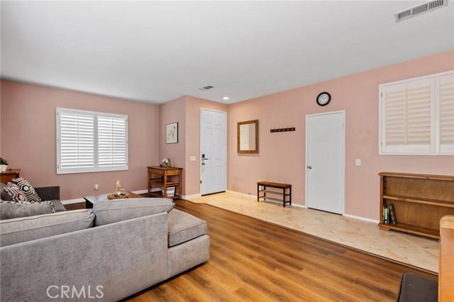 Castaic, CA 91384,27823 Knight Street