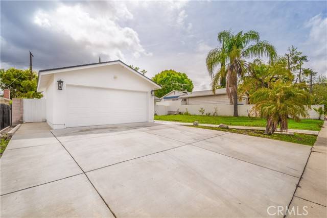 Woodland Hills (los Angeles), CA 91367,24244 Friar Street
