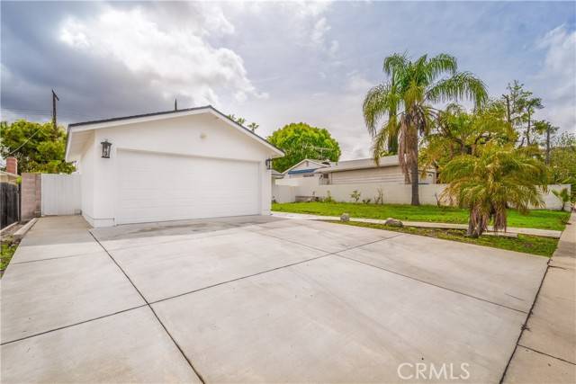 Woodland Hills (los Angeles), CA 91367,24244 Friar Street
