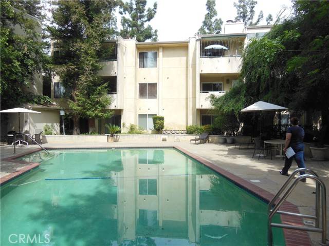 Canoga Park (los Angeles), CA 91304,7800 Topanga Canyon Boulevard #323