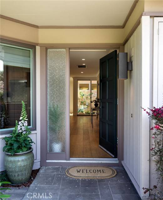 Los Altos, CA 94022,72 Bay Tree Lane