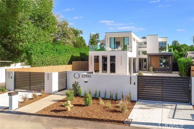 Woodland Hills (los Angeles), CA 91367,22930 Dolorosa Street