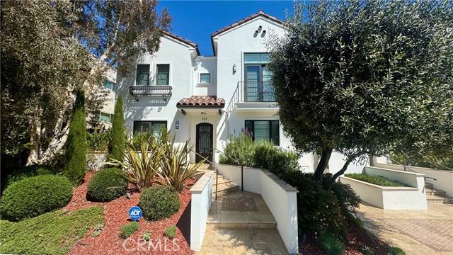Santa Monica, CA 90403,917 19th Street #101