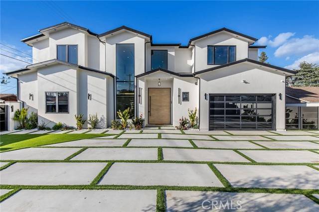 Woodland Hills (los Angeles), CA 91367,22745 Califa Street